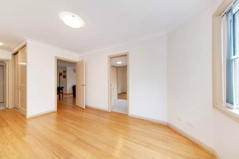 Great aspect, 2 bedroom unit