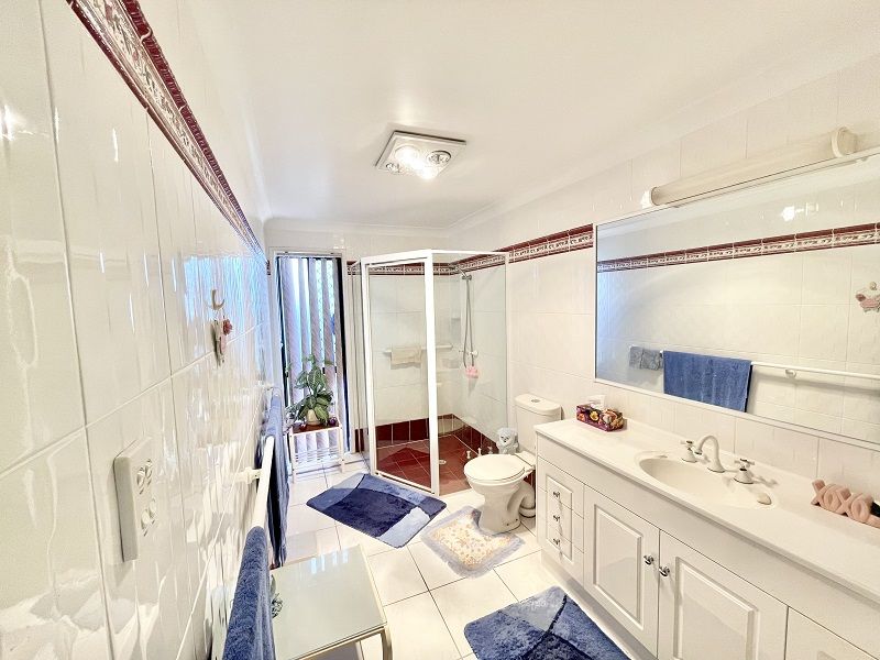 Introducing an Exquisite 3 Bedroom Home - GREENBANK GARDENS