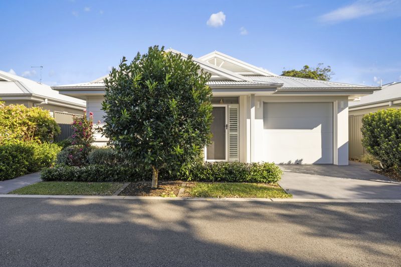 Vibrant Two-bedroom Home