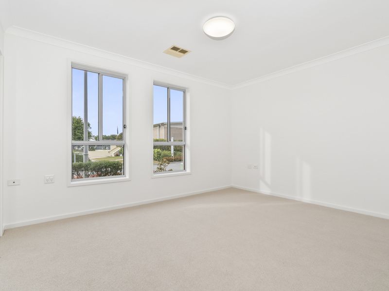 Spacious, Modern villa with Private Outdoor Retreat