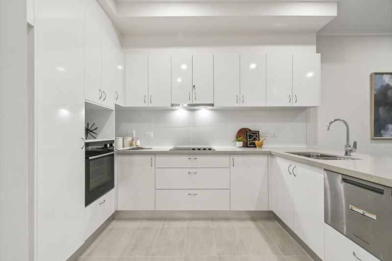 Large one-bedroom apartment on the ground floor