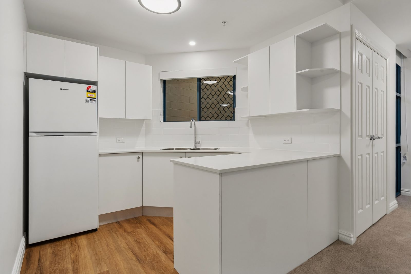 Spacious ground-floor, one-bedroom apartment