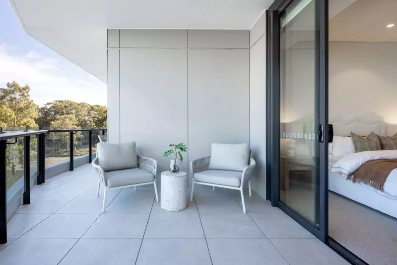 Spacious, light-filled 2-bedroom apartment with large private balcony