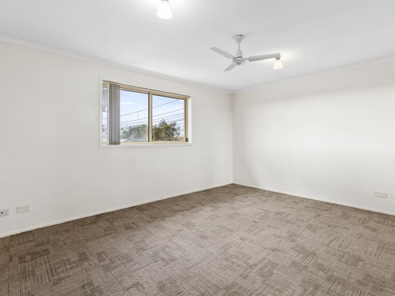 Rent in Seniors Community - 3 bed, 2 bath self-catered unit with kitchen