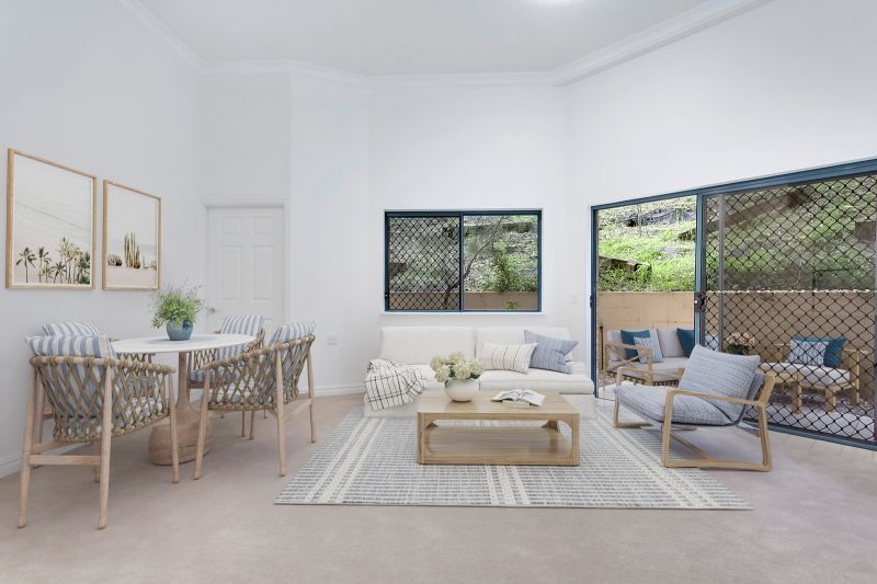 Spacious two-bedroom ground floor apartment