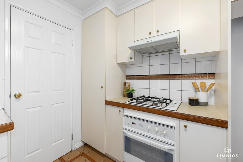 Versatile living