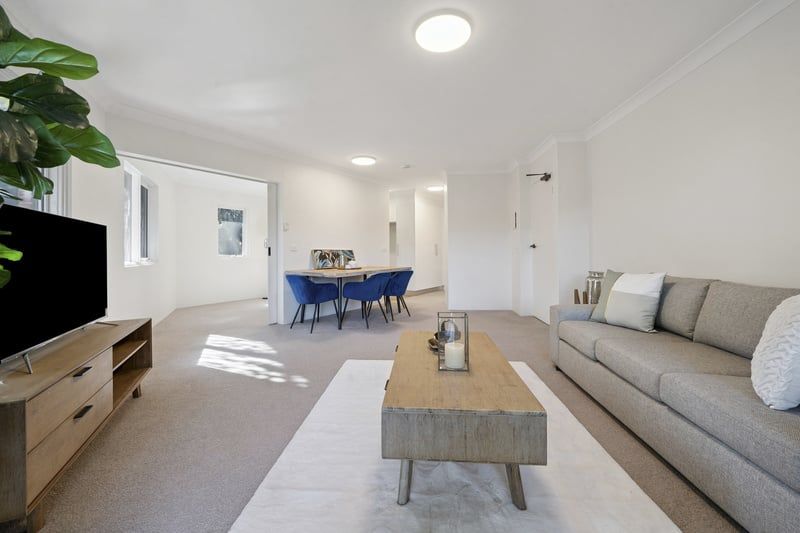 Stylish First-Floor Retreat with Study and Leafy Balcony Outlook