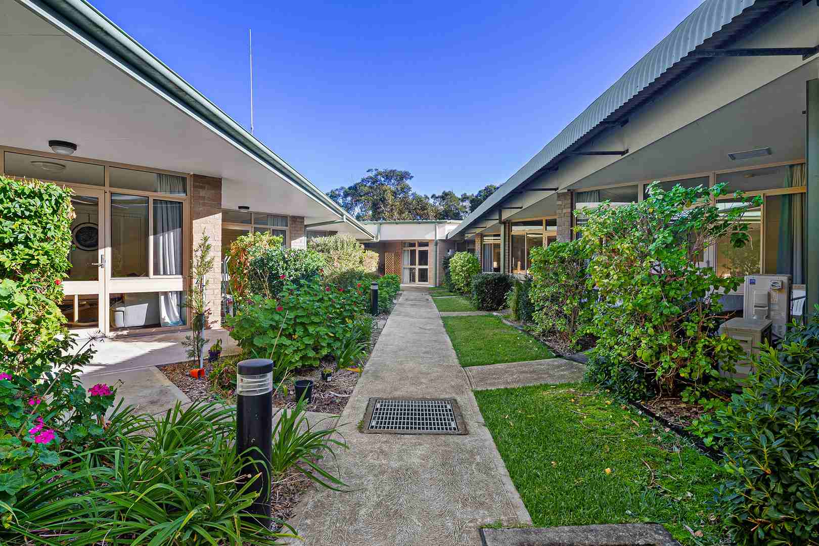 Peter Sinclair Gardens