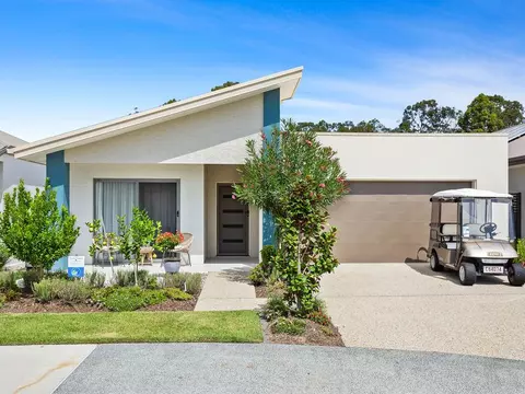 Sit Back, Relax and Watch the Tee Off From the First Hole