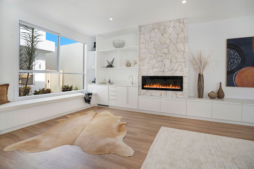 Luxury Living at Home 122, Palm Lake Resort Pelican Waters