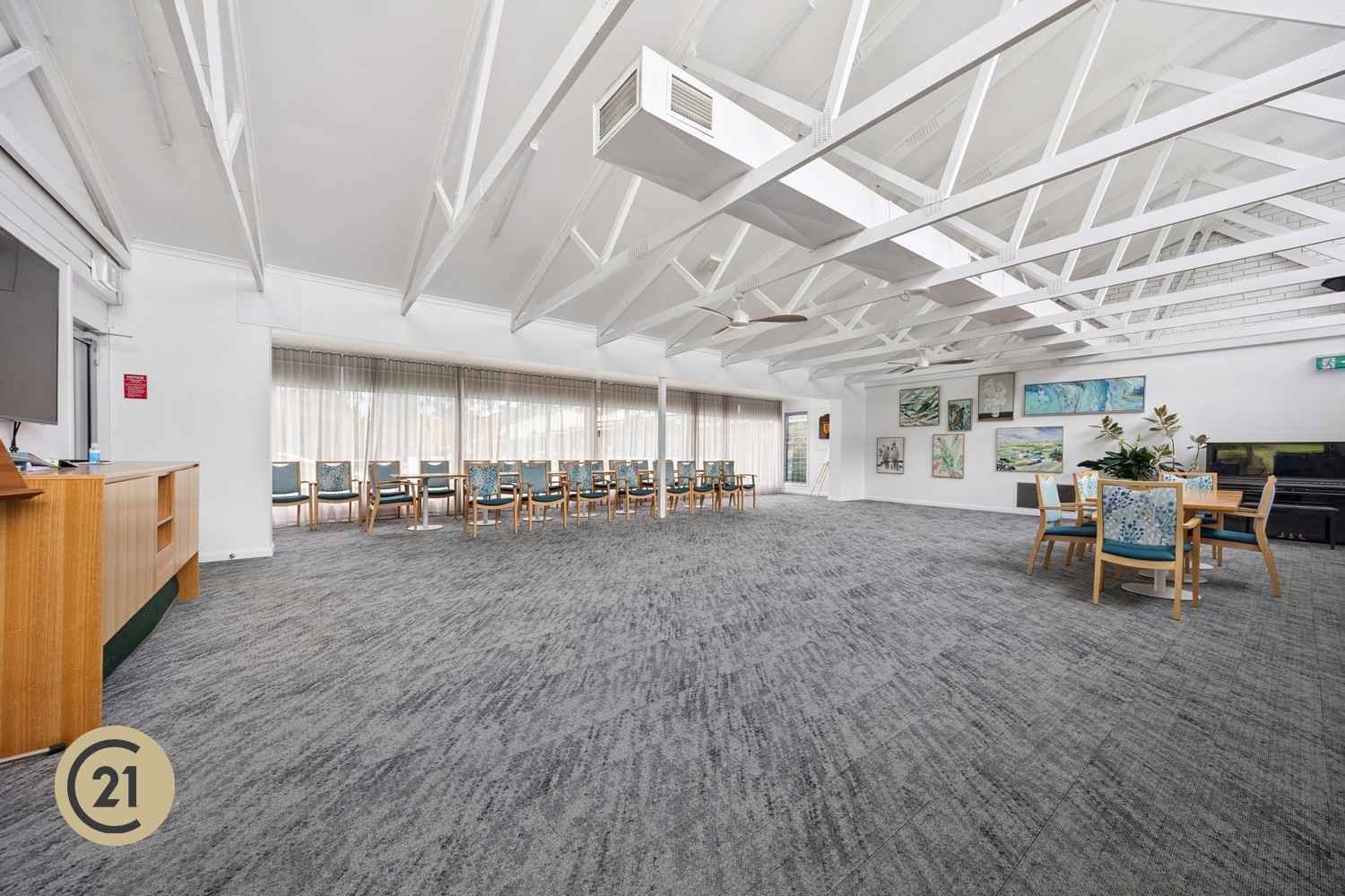 Bright & Airy One Bedroom Serviced Apartment