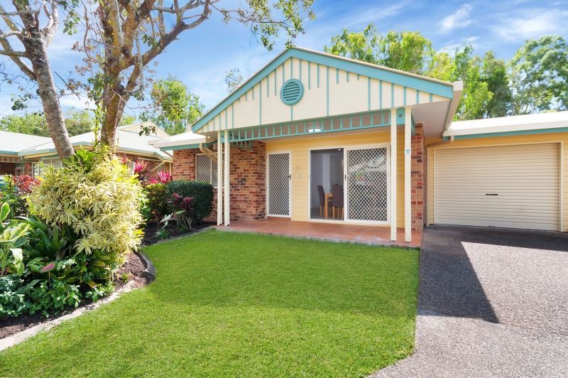 Two-bedroom villa opposite community pool