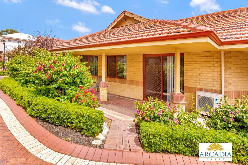 ARCADIA WATERS BICTON - Sought After Ground Floor Villa
