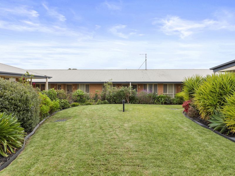 Single Self-Catered Unit – Rent in Seniors Community