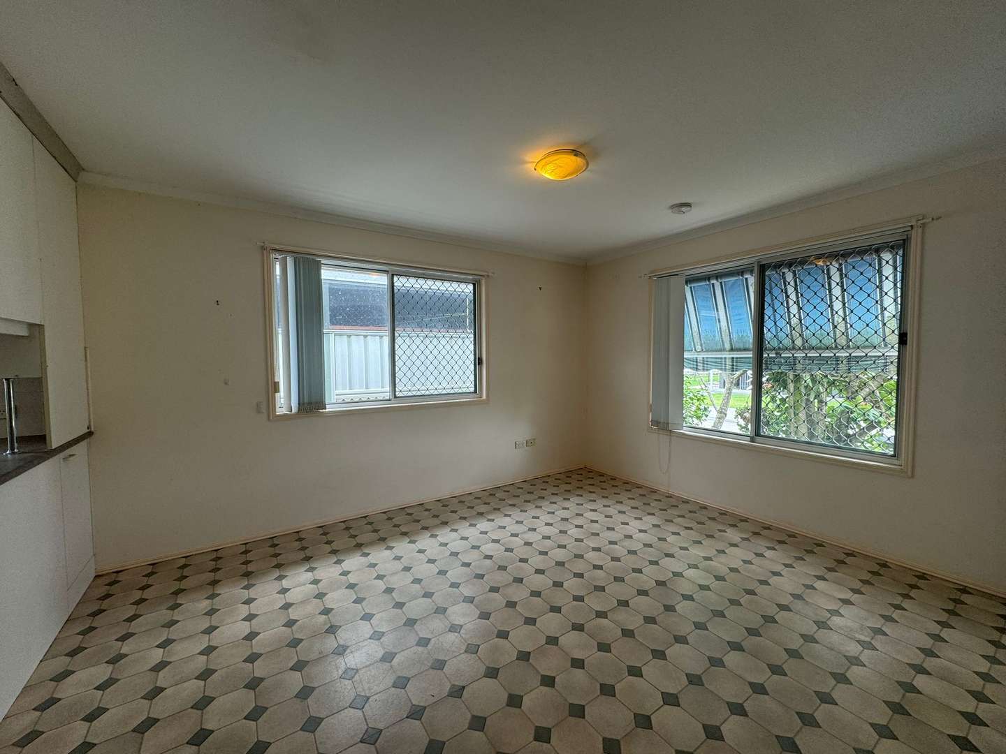 OVER 50'S LIFESTYLE LIVING - GATED COMPLEX