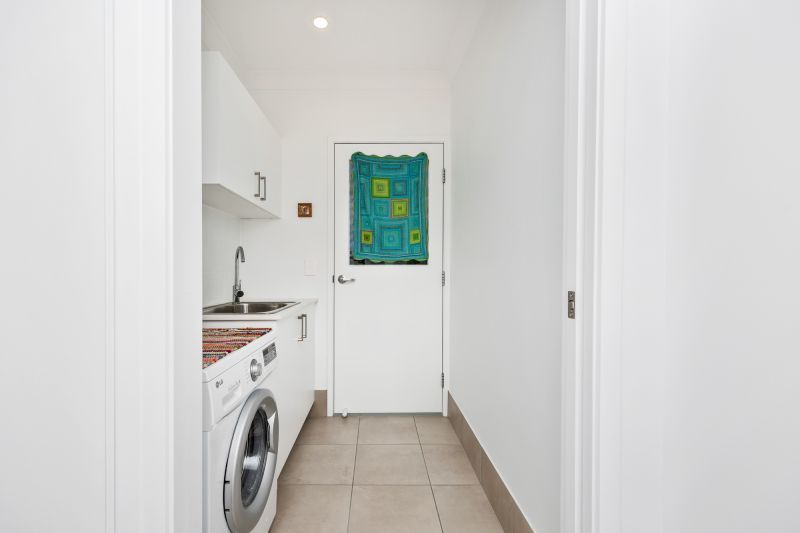 Corner Block - Private Alfresco Living