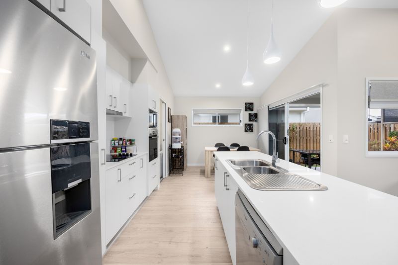 Modern Two Bedroom Home + Study