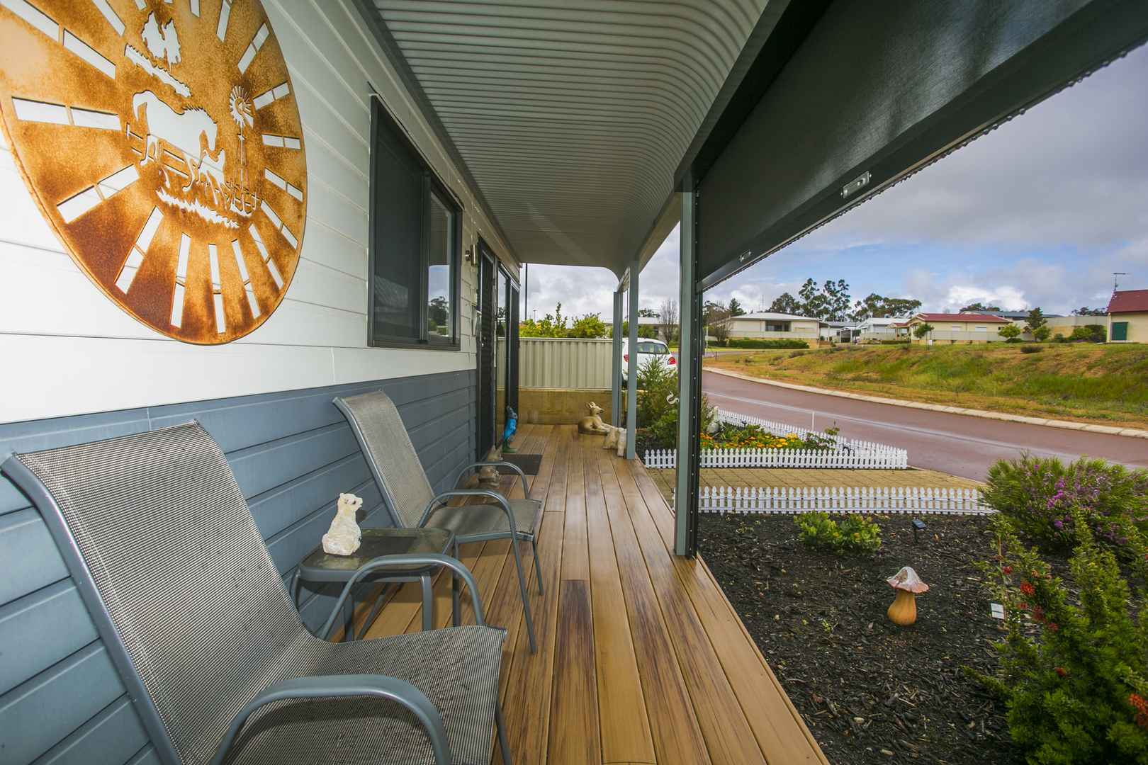2 bedroom 2 Bathroom Plus Study
