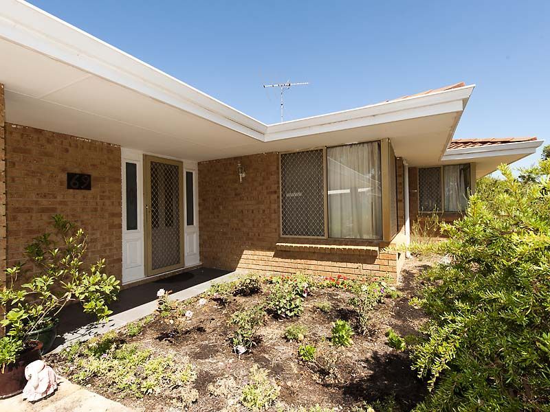 PLENTY OF SPACE FIVE BEDROOMS AND ACERAGE