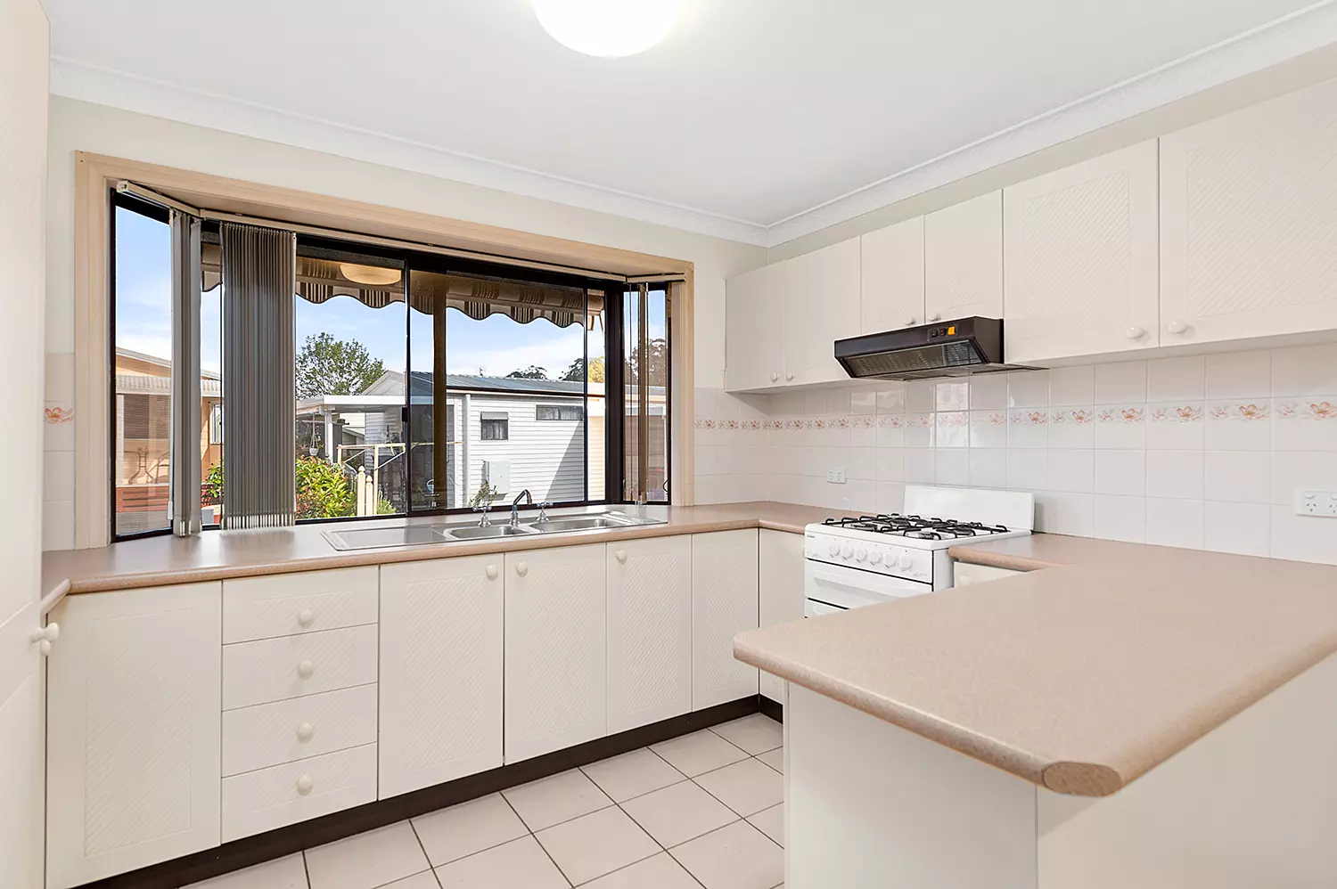 Broadlands Green Point - Serene outlook - Superb Home