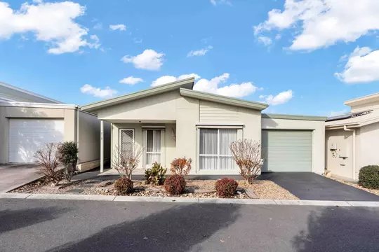 Home 202 PALM LAKE RESORT TRUGANINA