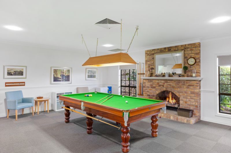 Retire in an established and welcoming community surrounded by beautiful gardens.