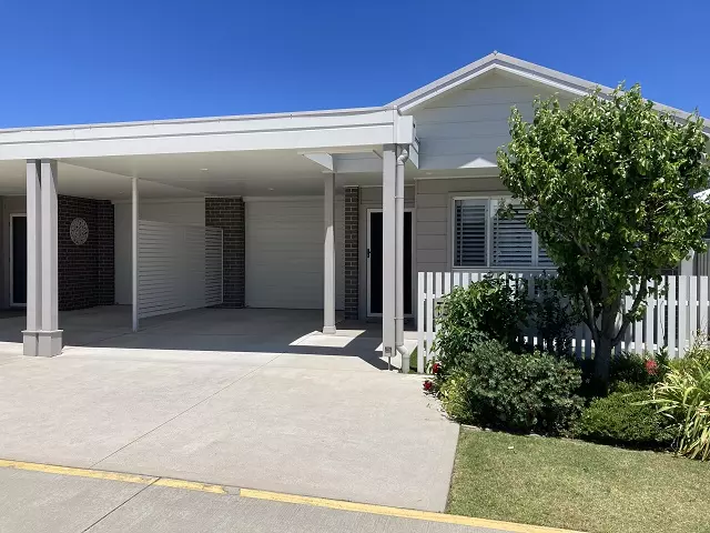 Ready to move and enjoy an enviable new Lifestyle