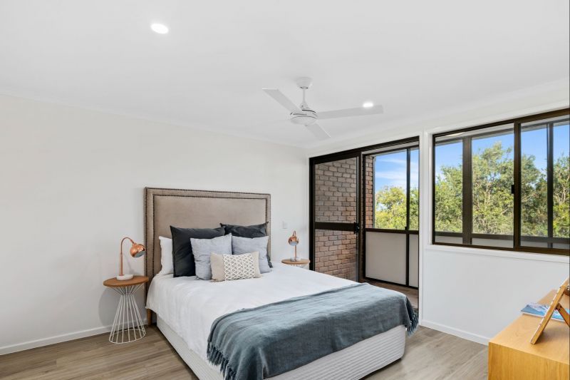 Serene top-floor apartment in a prime location