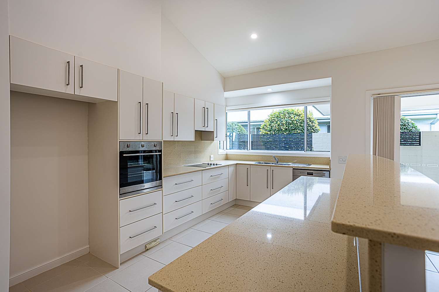 Van Gogh- by Palm Lake Resort Tea Gardens