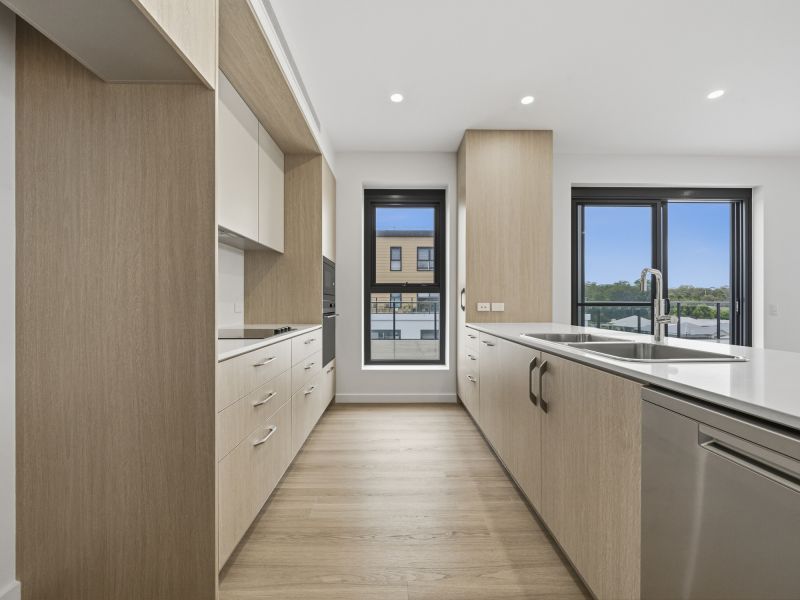 Expansive Apartment with large balcony