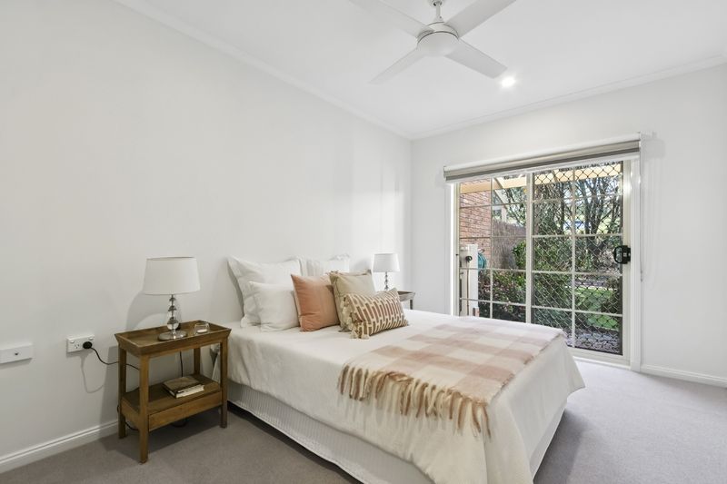 Corner Unit with Courtyard and Vaulted Ceilings
