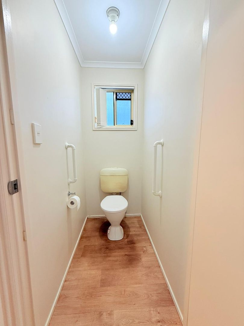 Ready to Move In! Comfortable bright 2 bedroom home in an Over 50's Gated Complex