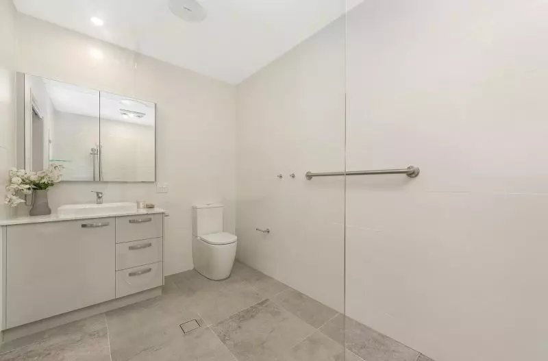 Light & bright two-bedroom villa with alfresco area