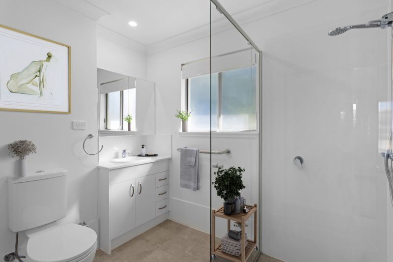 Elevated 2-bedroom villa with scenic views of the trees