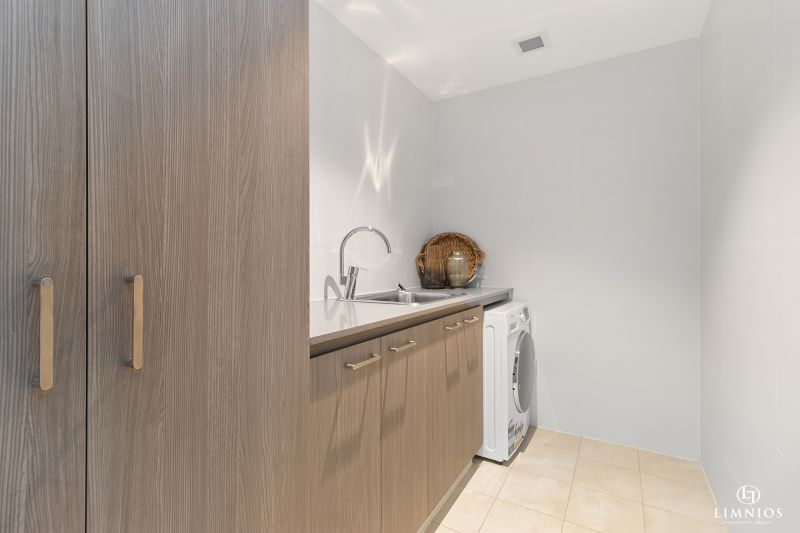 Stunning views from this 6th floor apartment!