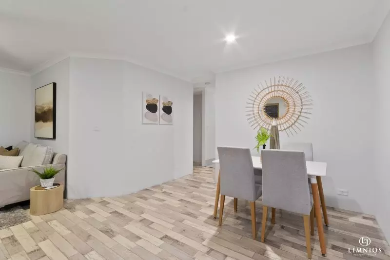 Feature Packed Villa!