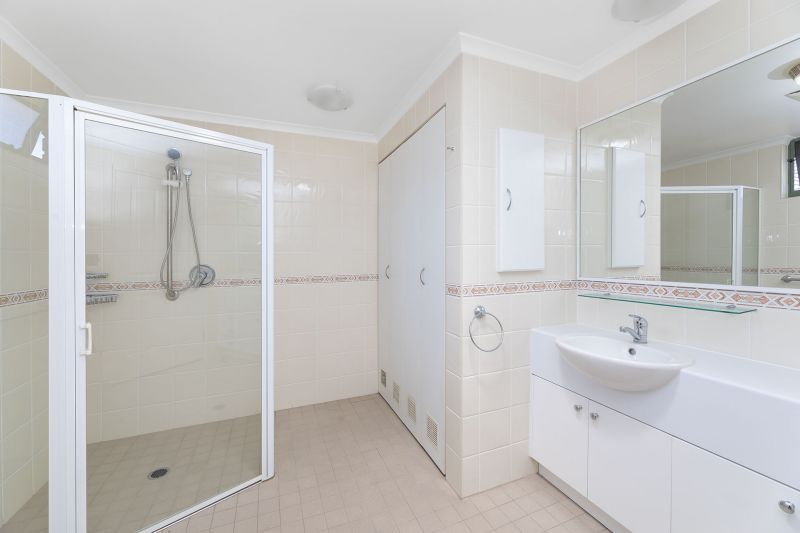 Gorgeous upper level corner apartment