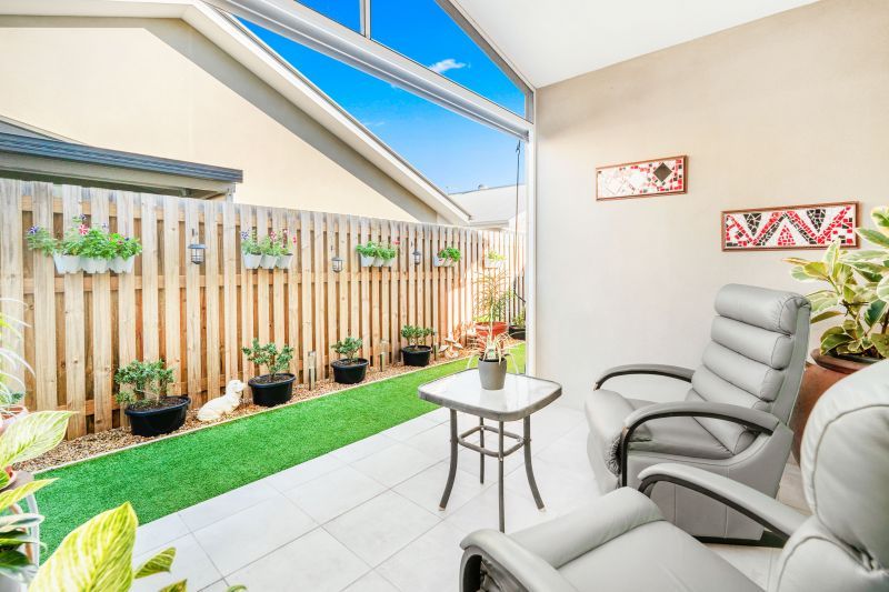 Spacious Home, Bushland Views