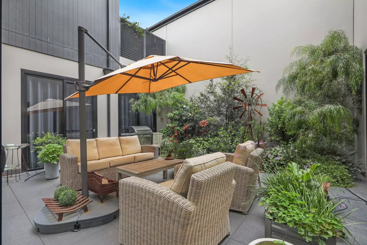 Spacious Modern Villa with Stunning Gibbergunya bushland views with numerous native birds in a luxurious over 55's Estate, Bowral NSW.  ( William St )