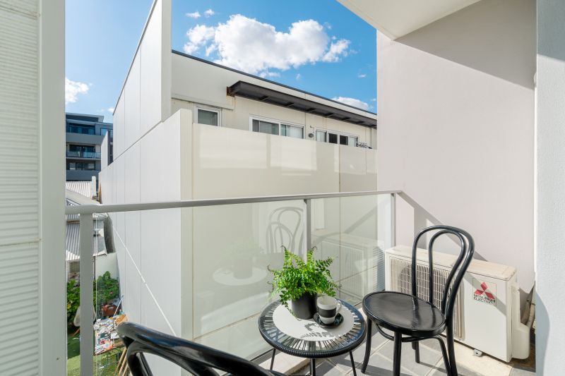 Contemporary Luxury Lifestyle!