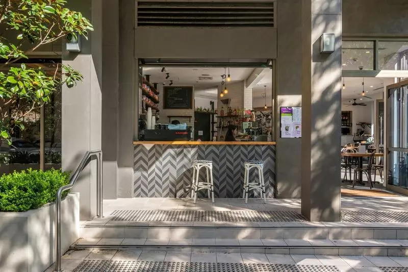 Elevated Apartment with Rushcutters Bay Views