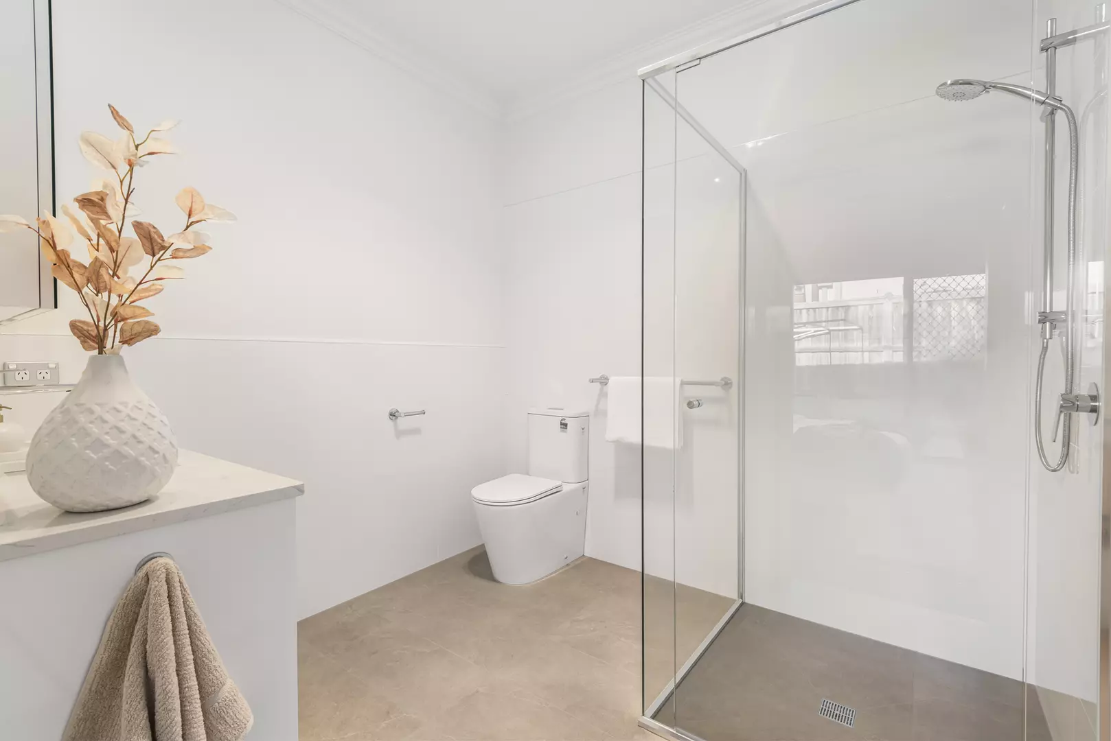 Modern, Oversized Two Bedroom Villa with Plenty of Natural Light and Courtyard