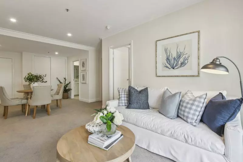 Light, bright & spacious two-bedroom apartment