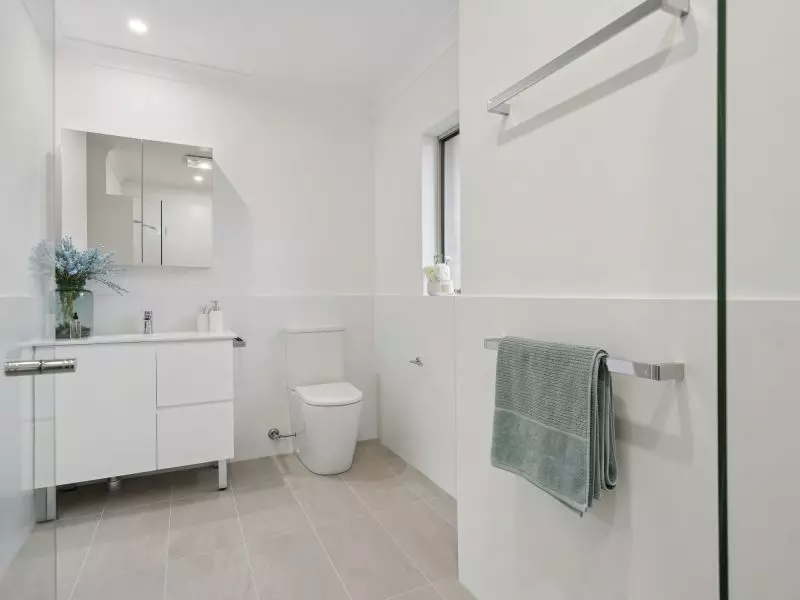 Light-filled villa with stunning bush view