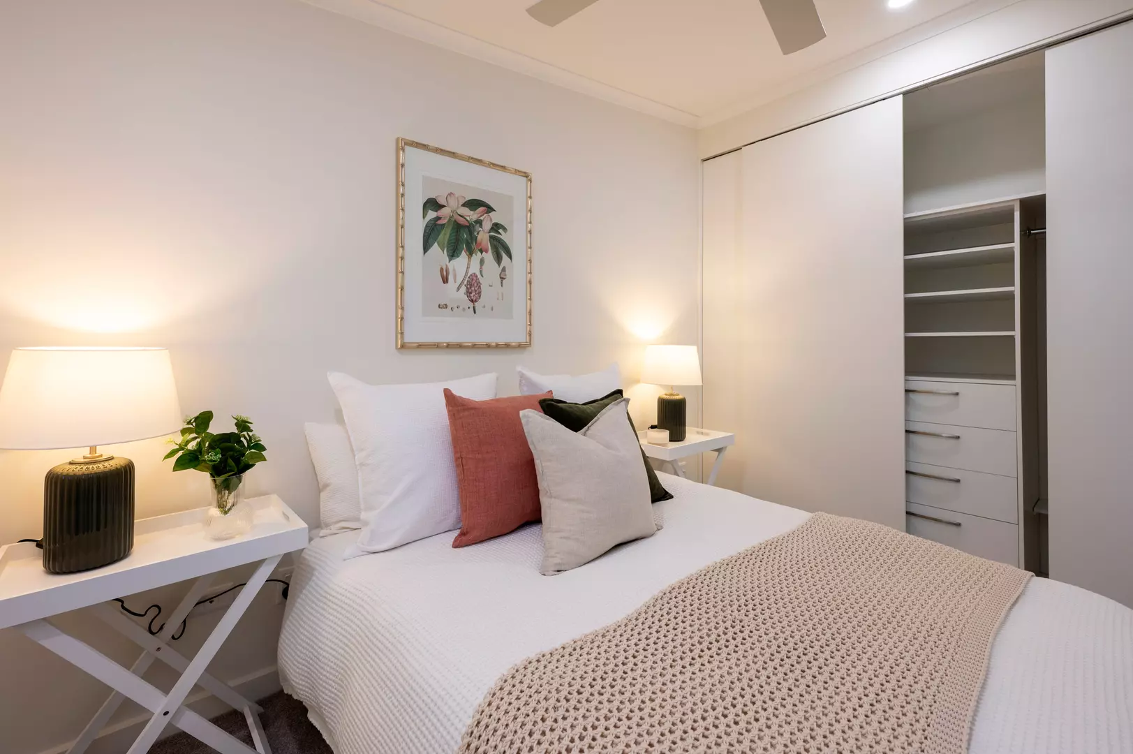 Eldercare College Green: freshly renovated one-bedroom downstairs unit close to the city