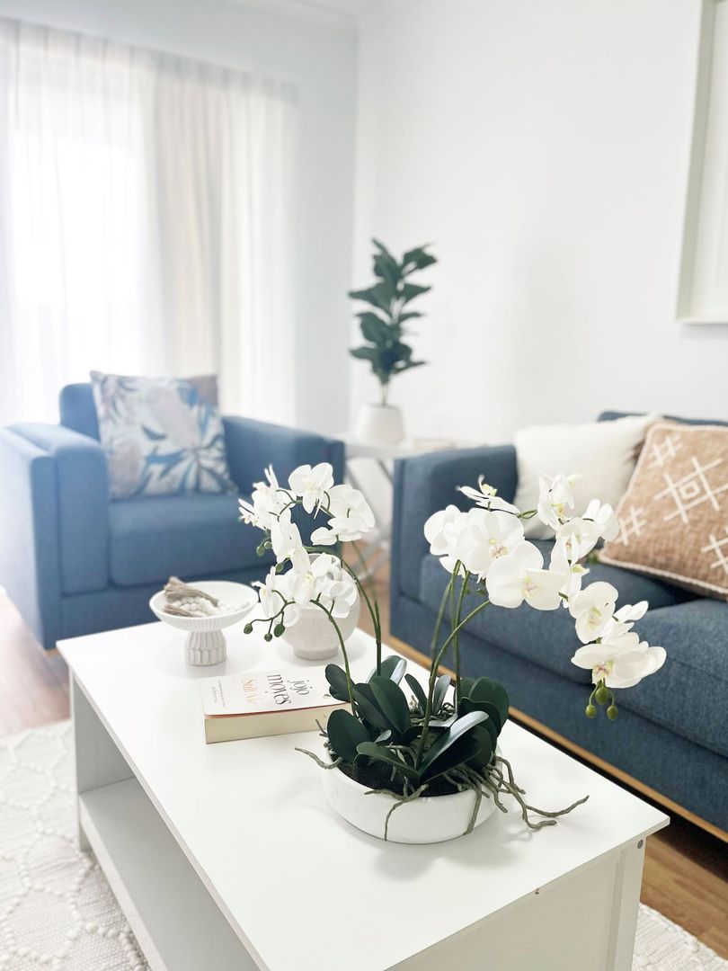 Retire the way you deserve with independent seniors' living! This modern apartment comes fully furnished.