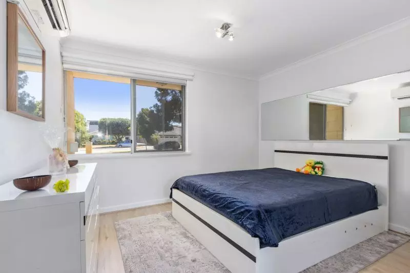 Charming Yokine Gem!