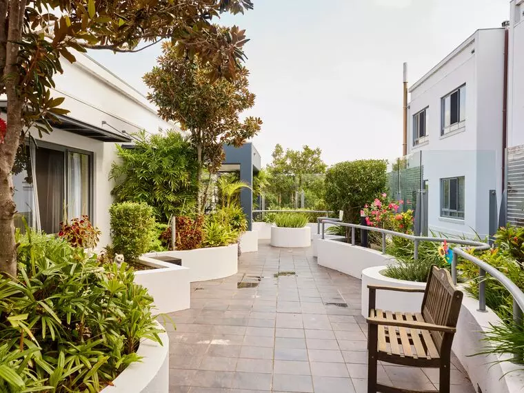 Goodhew Gardens + Bay Breeze