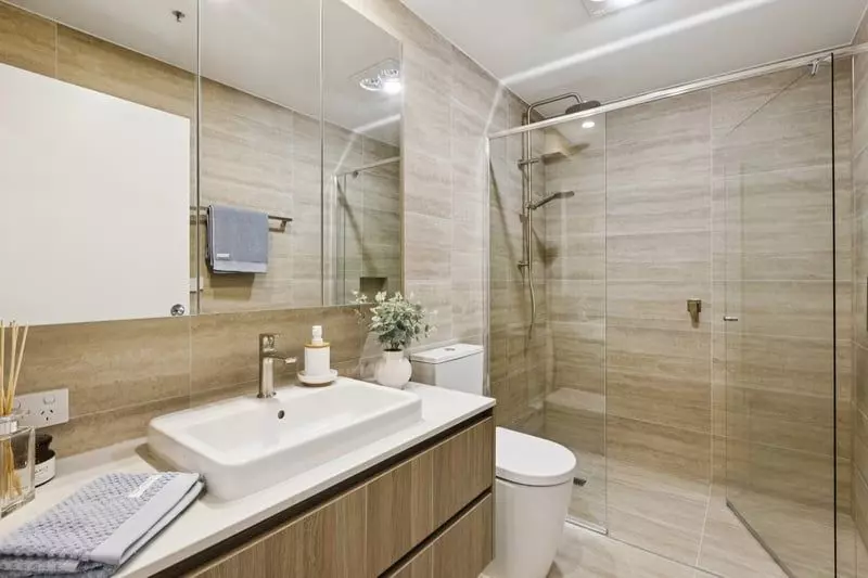 Stylish, Sunlit Malvern Apartment