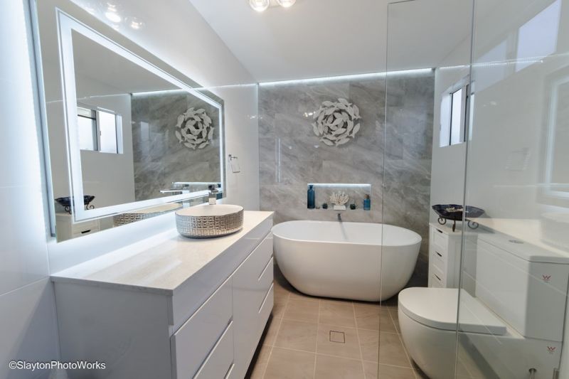 Refined Coastal Living